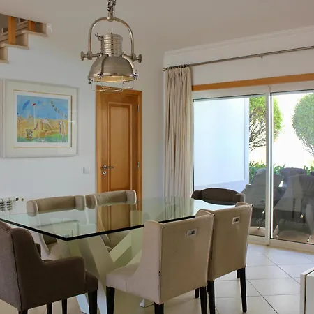 Holiday home Stunning Townhouse T3